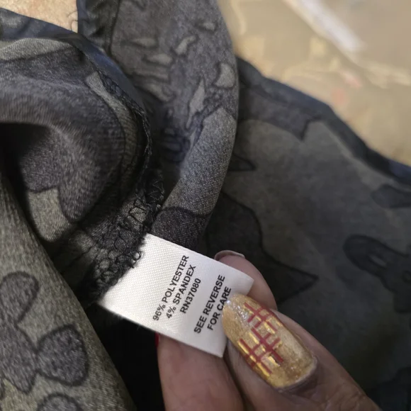 Cato Black and Navy XL Floral Women's Top. - Picture 3 of 8